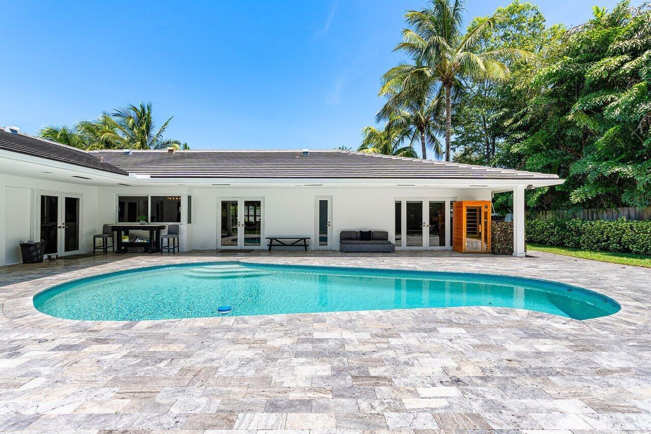 LAKE SHORE ESTS IN - Residential