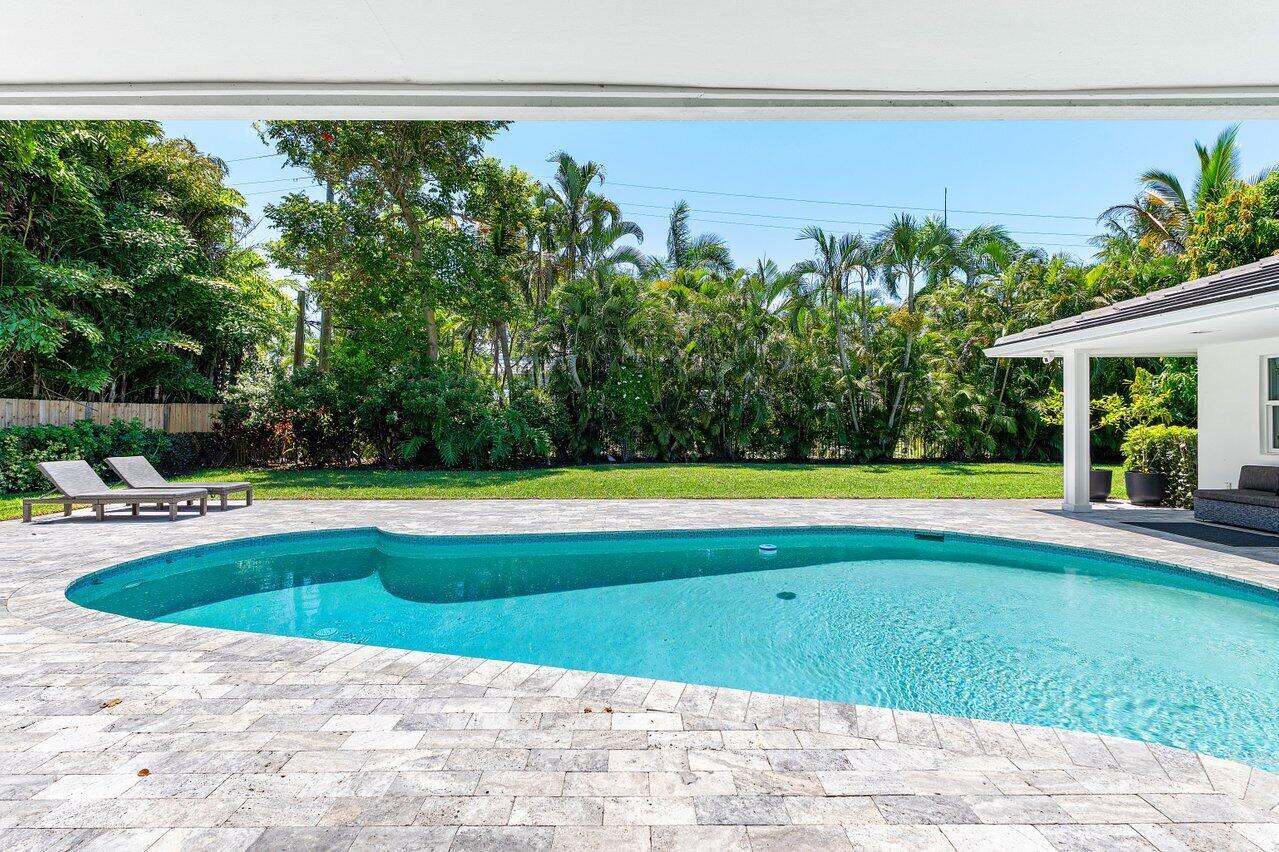 LAKE SHORE ESTS IN - Residential