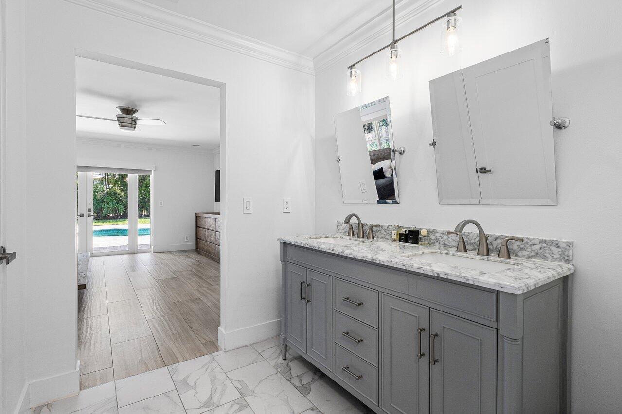 LAKE SHORE ESTS IN - Residential