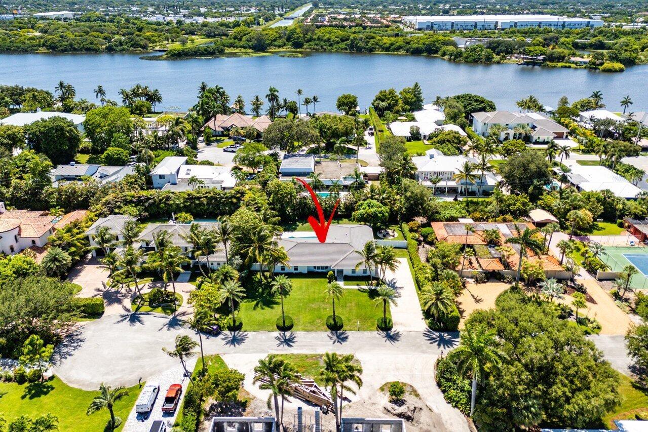 LAKE SHORE ESTS IN - Residential