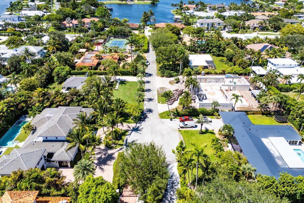 LAKE SHORE ESTS IN - Residential