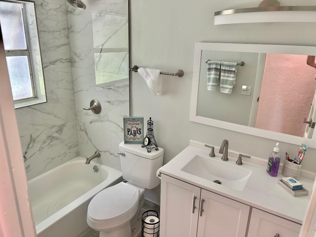 Cresthaven - Residential