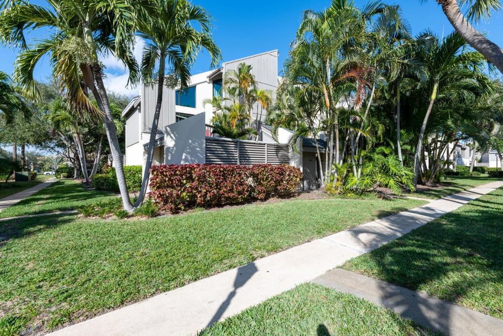 Photo of 1605 S Us Highway 1 #12b, Jupiter, FL 33477 (MLS # R10799203)