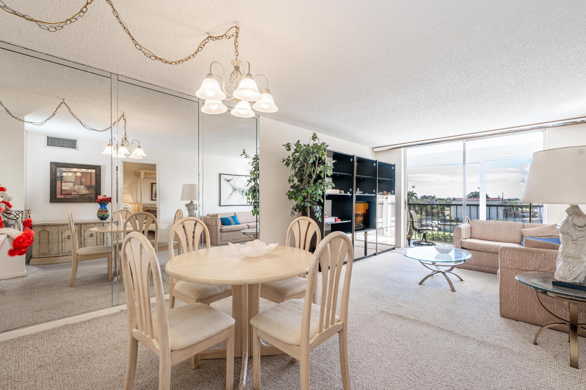 Hollybrook Golf & Tennis - Residential