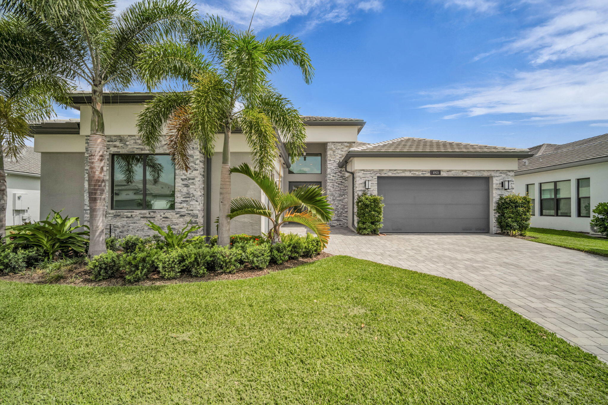 10925 Glen Orchard Lane