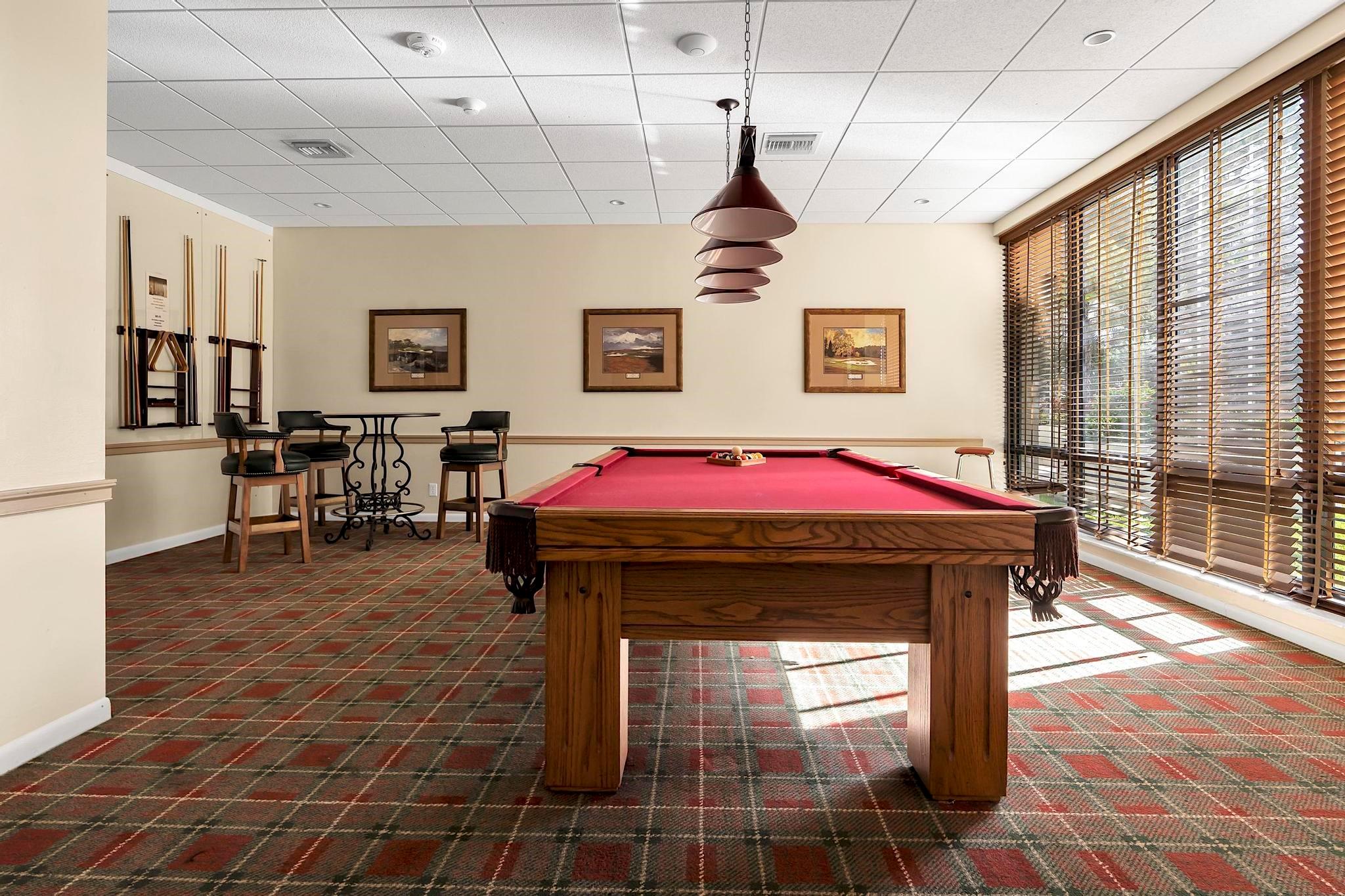 SEA RANCH CLUB B - Residential