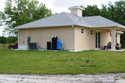 Single Family Residence in Okeechobee FL 17280 278th Street St 16.jpg