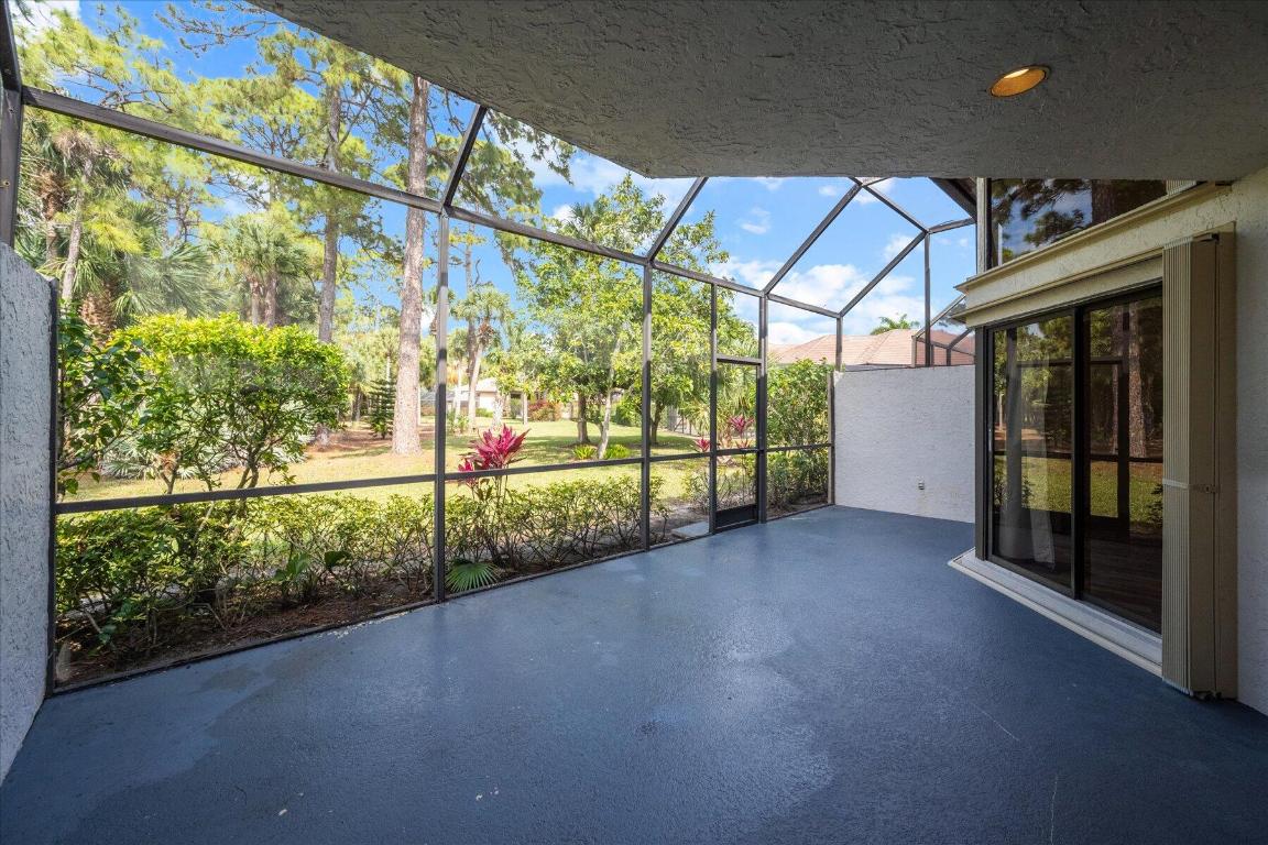 BREAKERS WEST 6 - Residential