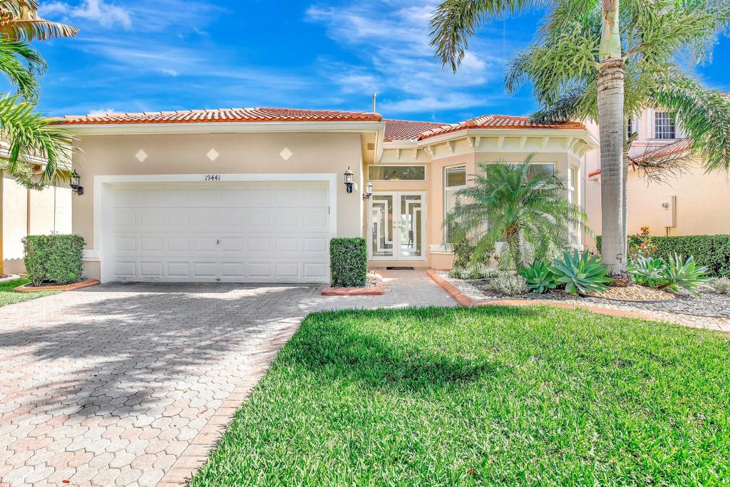 Photo of 19441 SW 61st Street, Pembroke Pines, FL 33332 (MLS # F10508546)