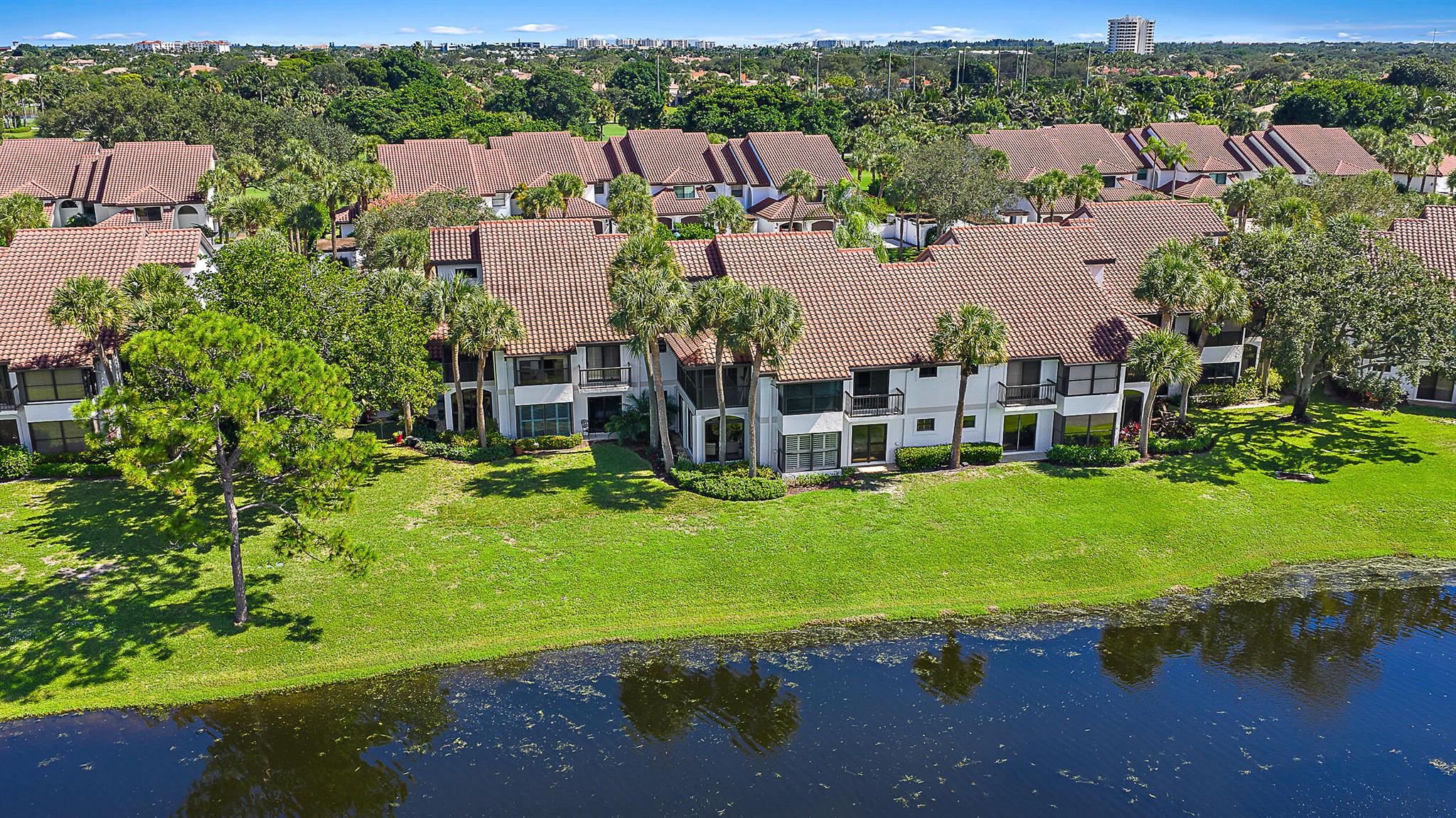 Jonathans Landing - Trade - Residential