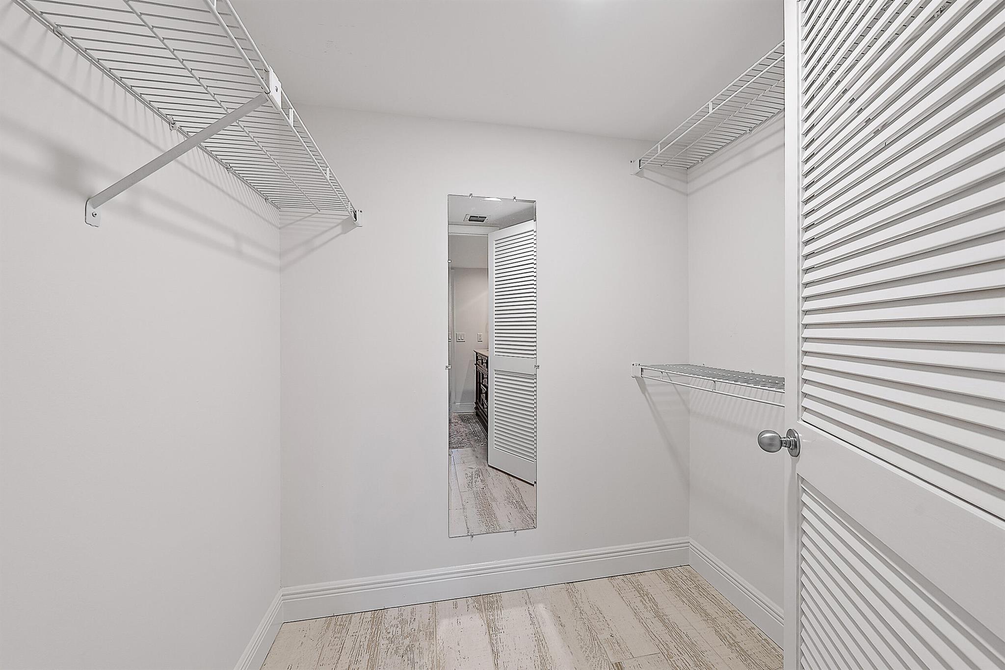 Jonathans Landing - Trade - Residential