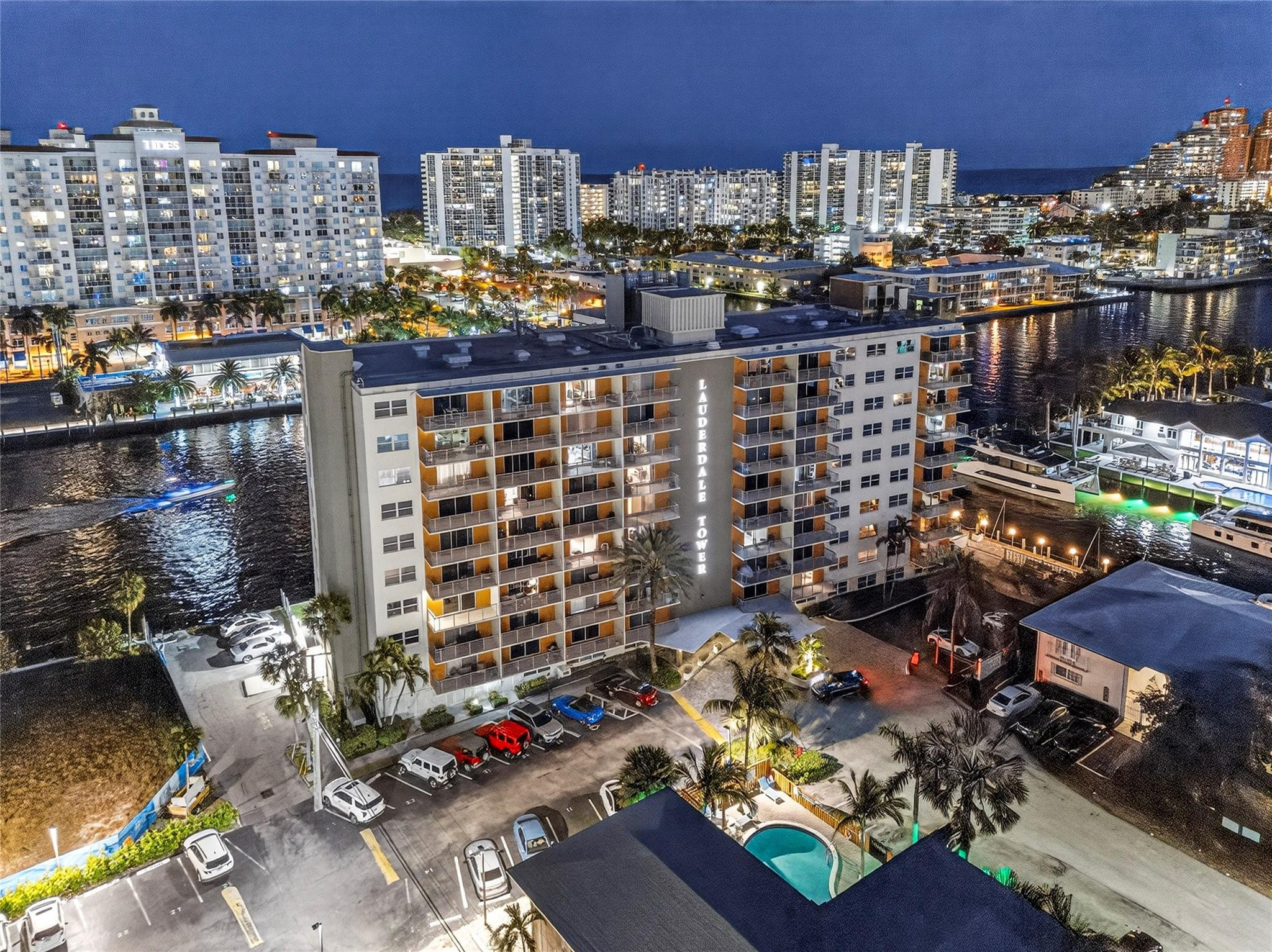 LAUDERDALE TOWER CONDO - Residential
