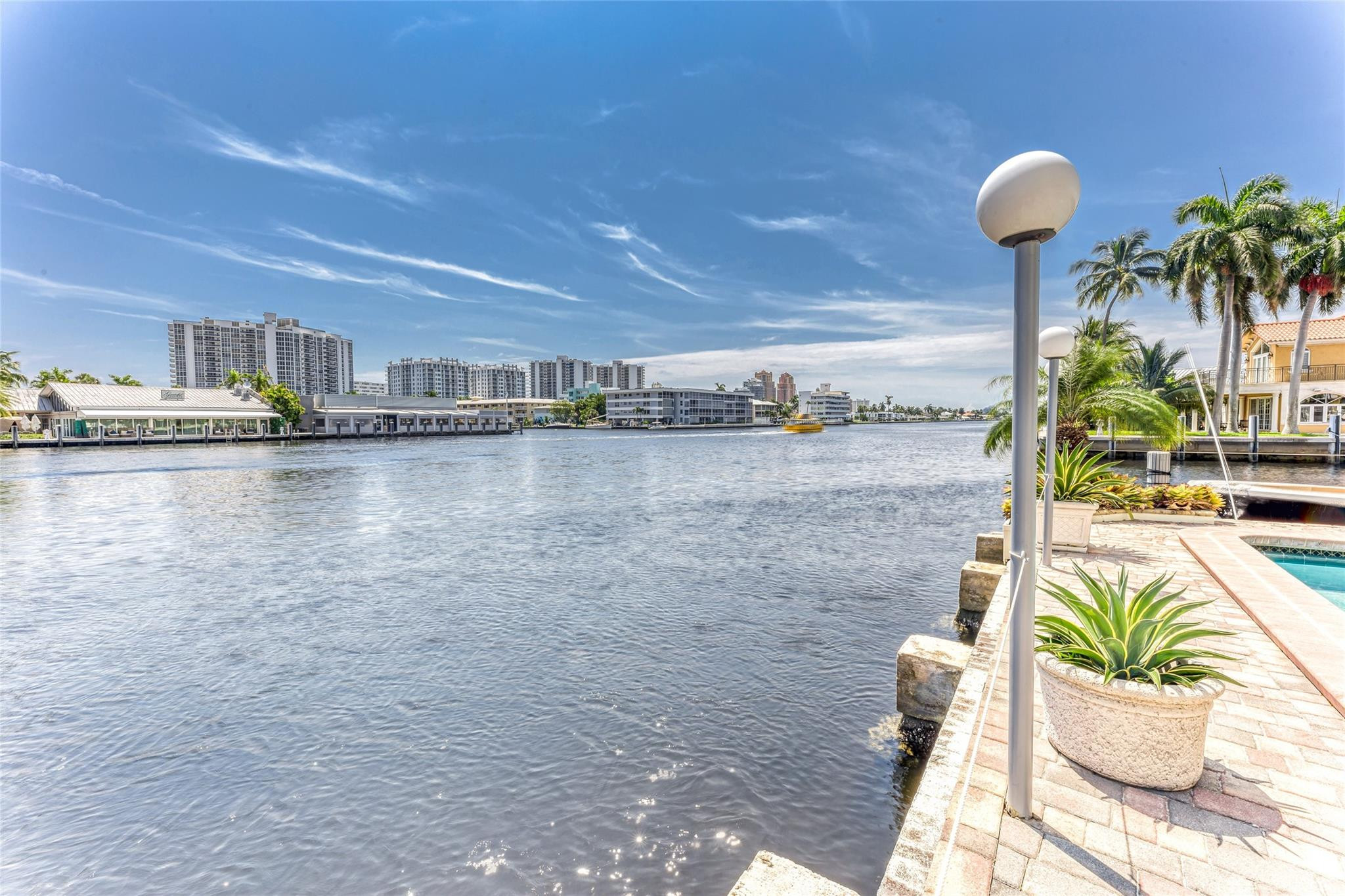 LAUDERDALE TOWER CONDO - Residential