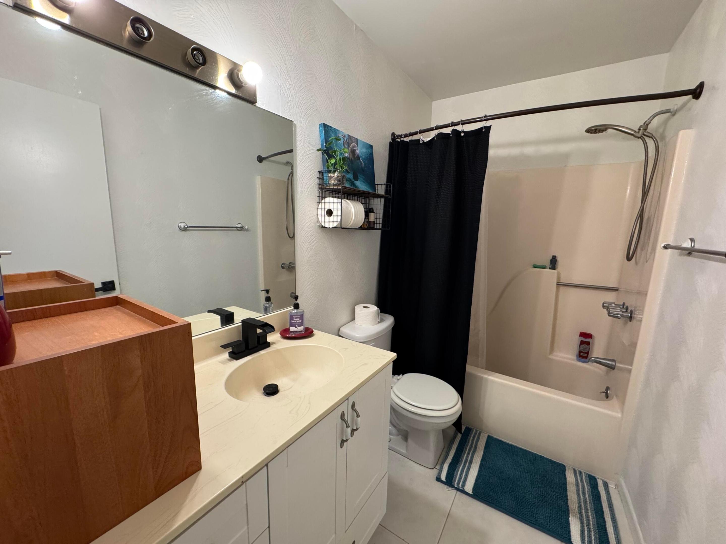 SANDALWOOD OF VERO - Residential Lease