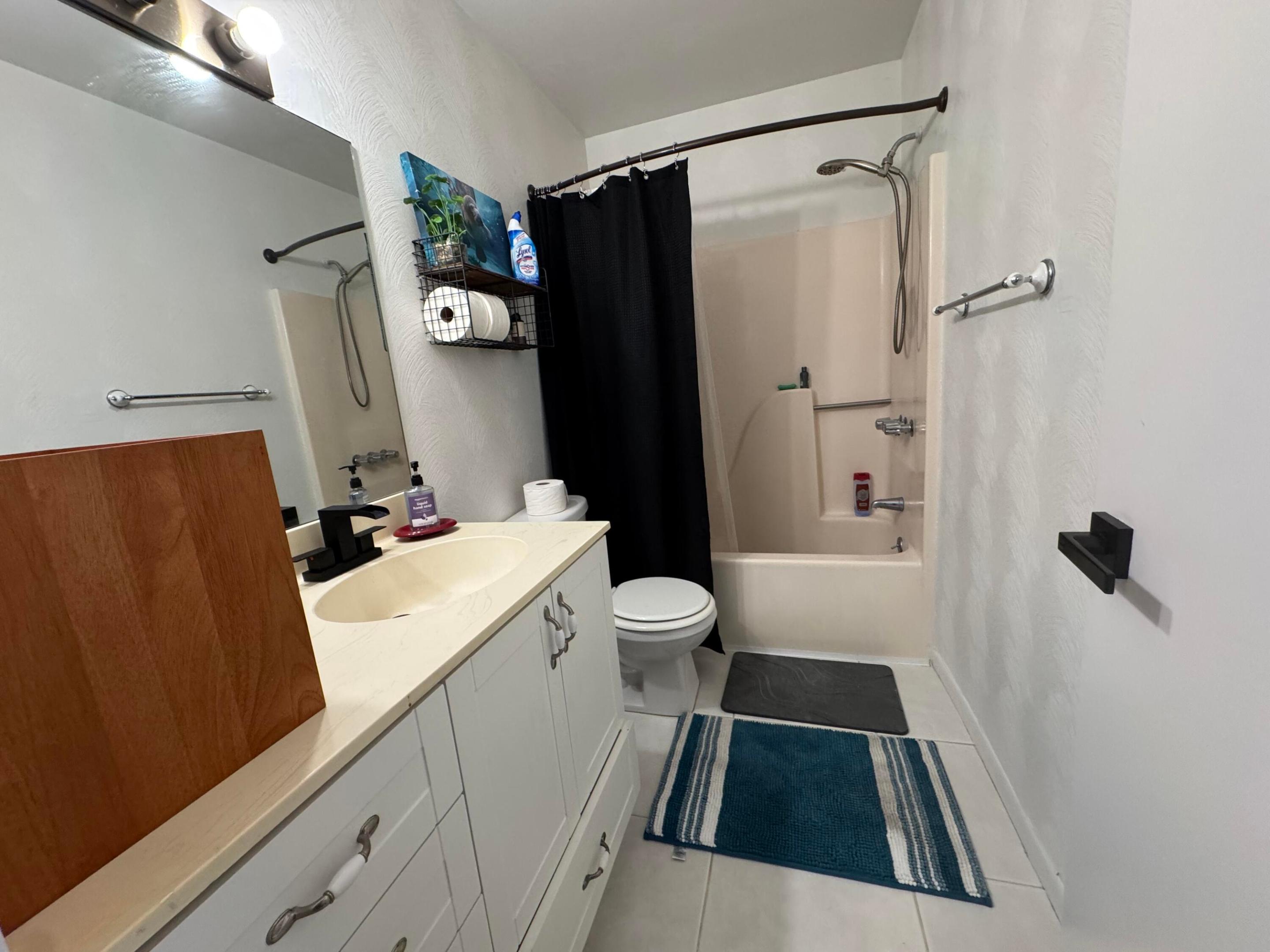 SANDALWOOD OF VERO - Residential Lease