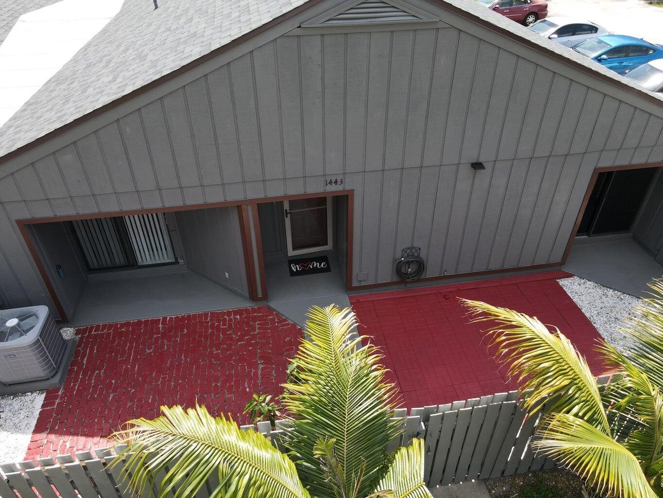 SANDALWOOD OF VERO - Residential Lease