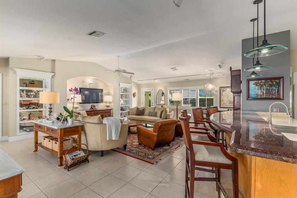 SEAGATE HARBOR - Residential