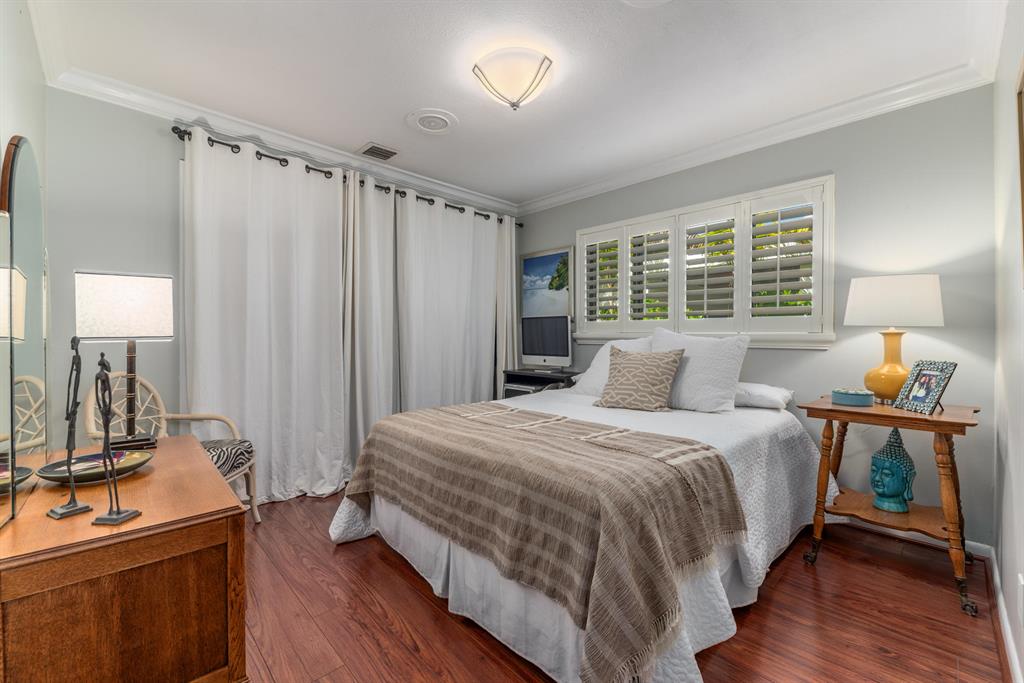 SEAGATE HARBOR - Residential