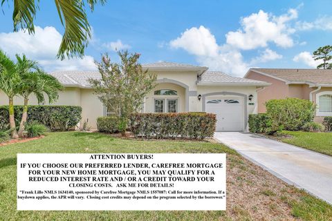 A home in Saint Lucie West