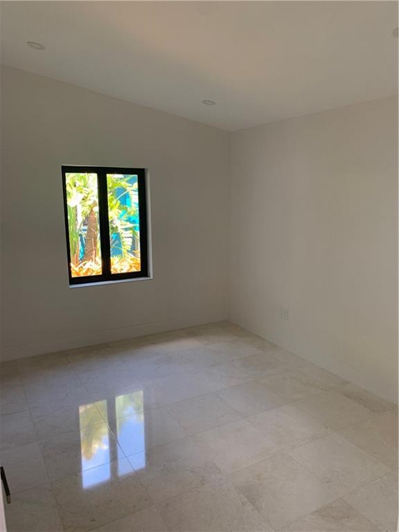 Gillcrest 34-12 B - Residential