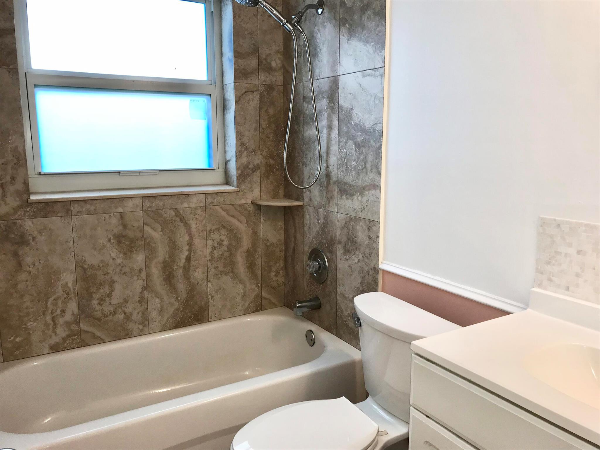 CHATHAM HILLS - Residential Lease