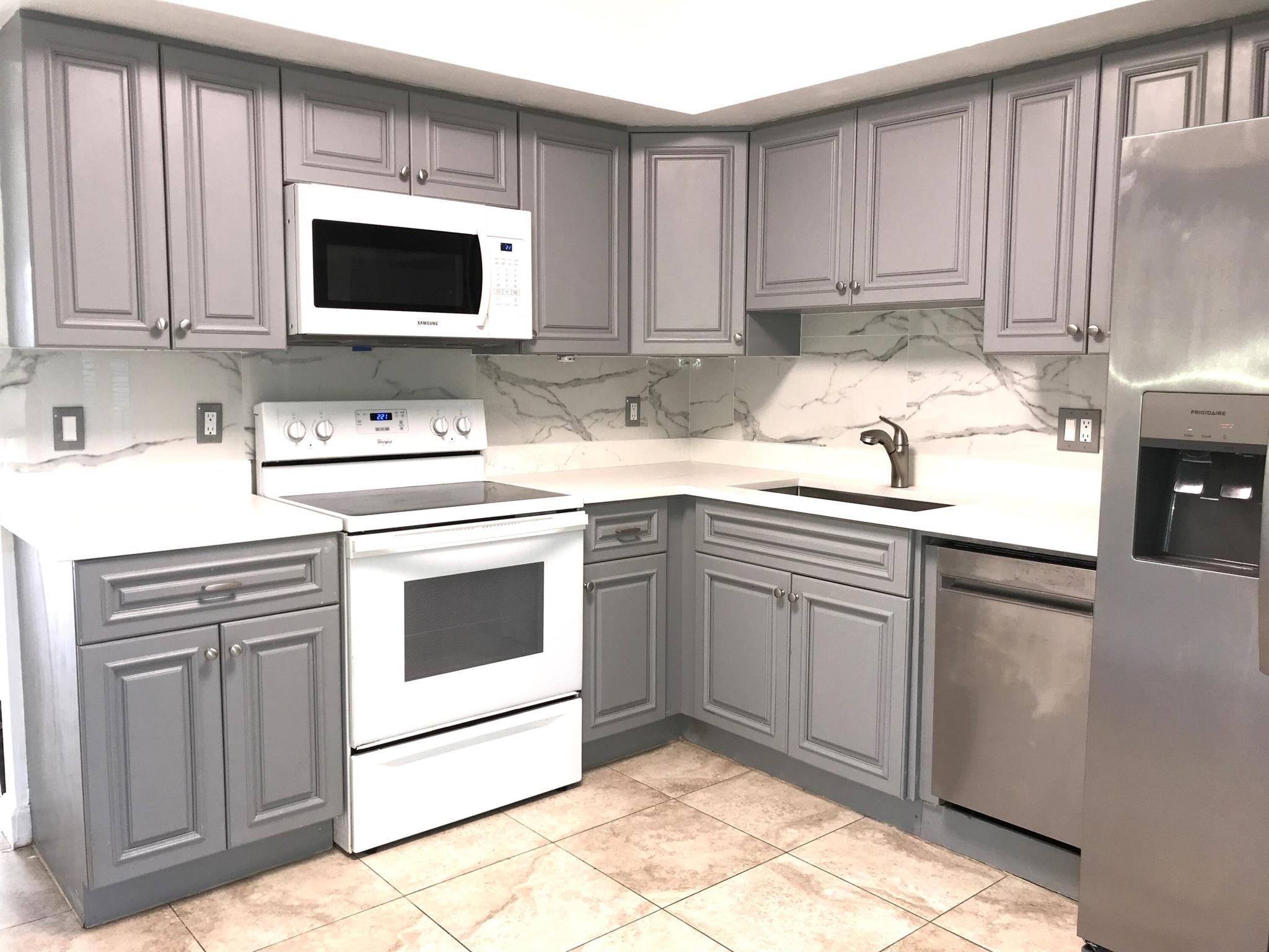 CHATHAM HILLS - Residential Lease