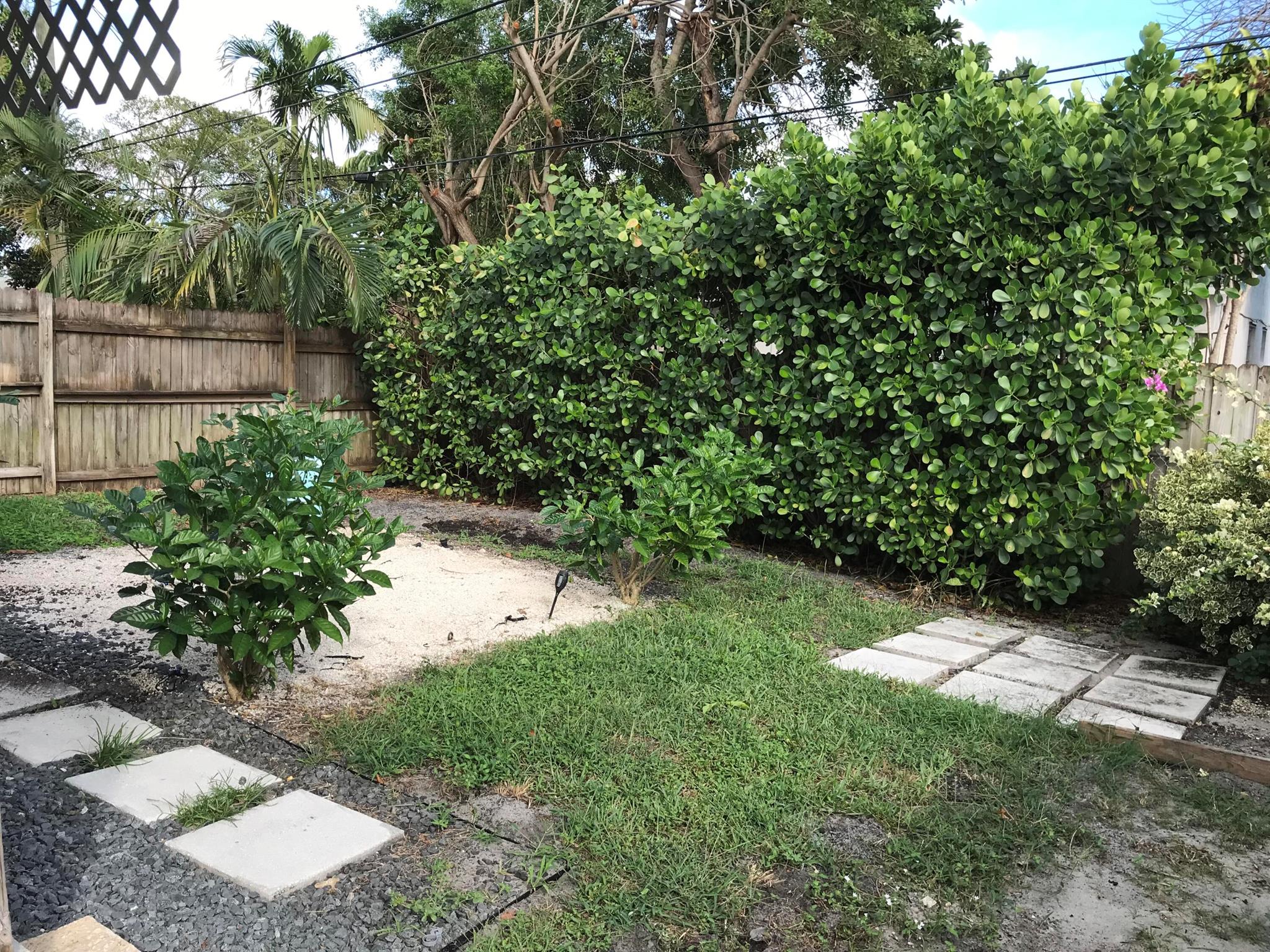 CHATHAM HILLS - Residential Lease