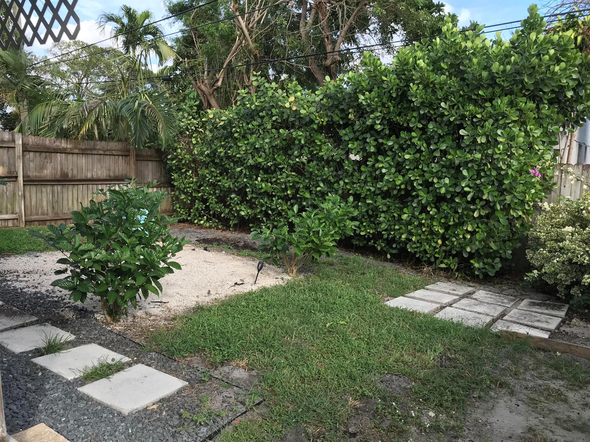 CHATHAM HILLS - Residential Lease