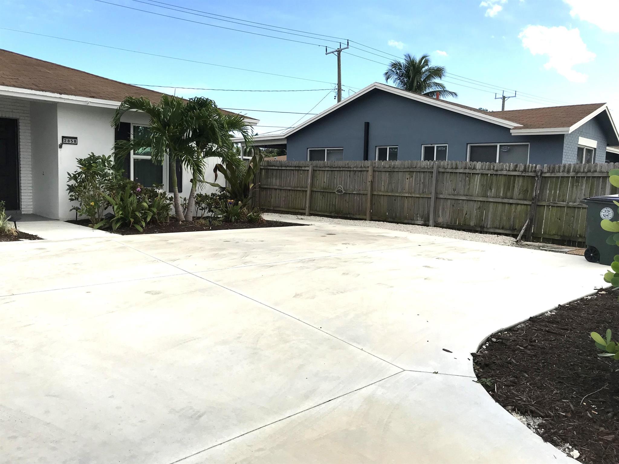 CHATHAM HILLS - Residential Lease