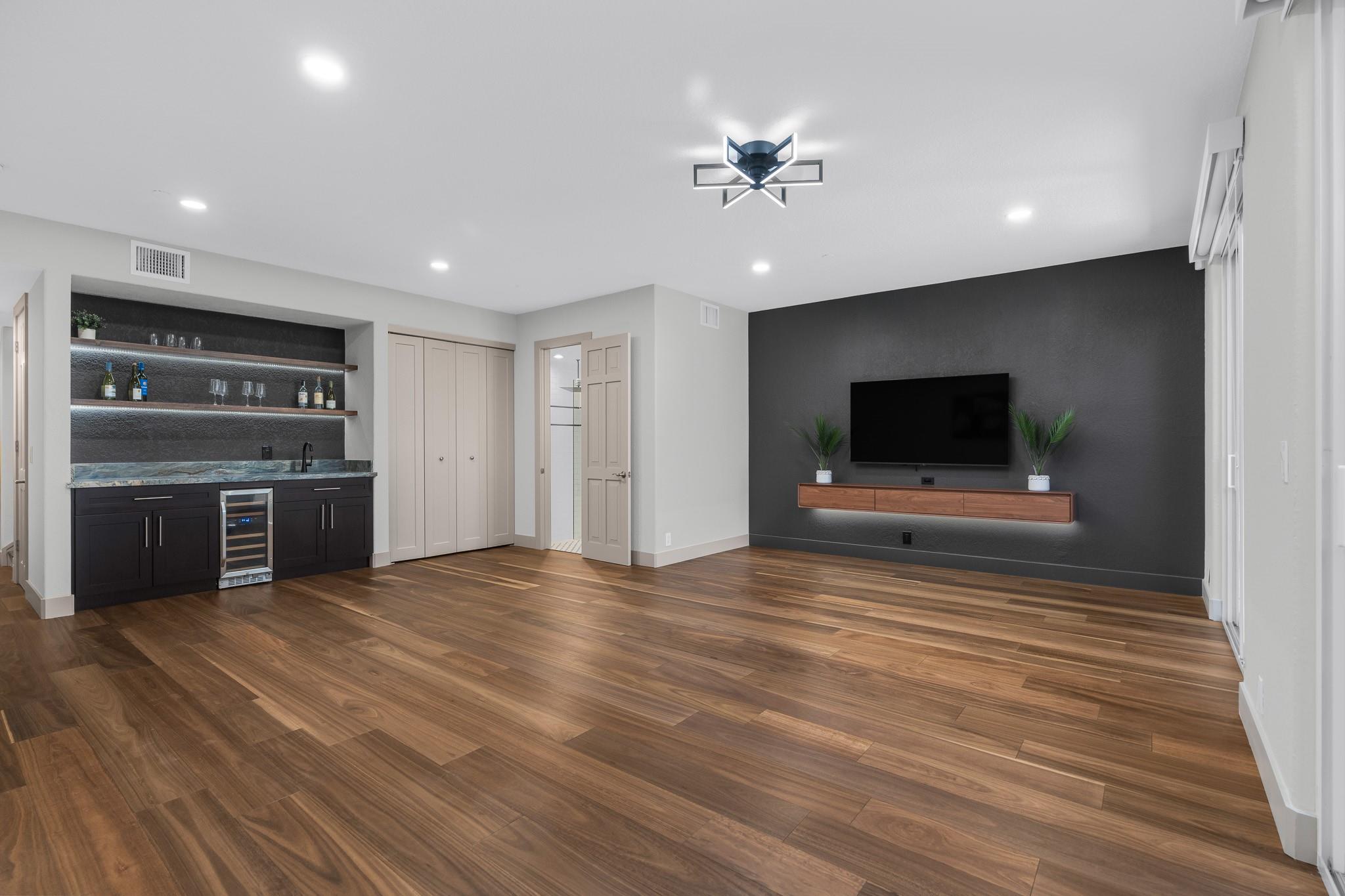 HILLSBORO BAY BY THE SEA - Residential