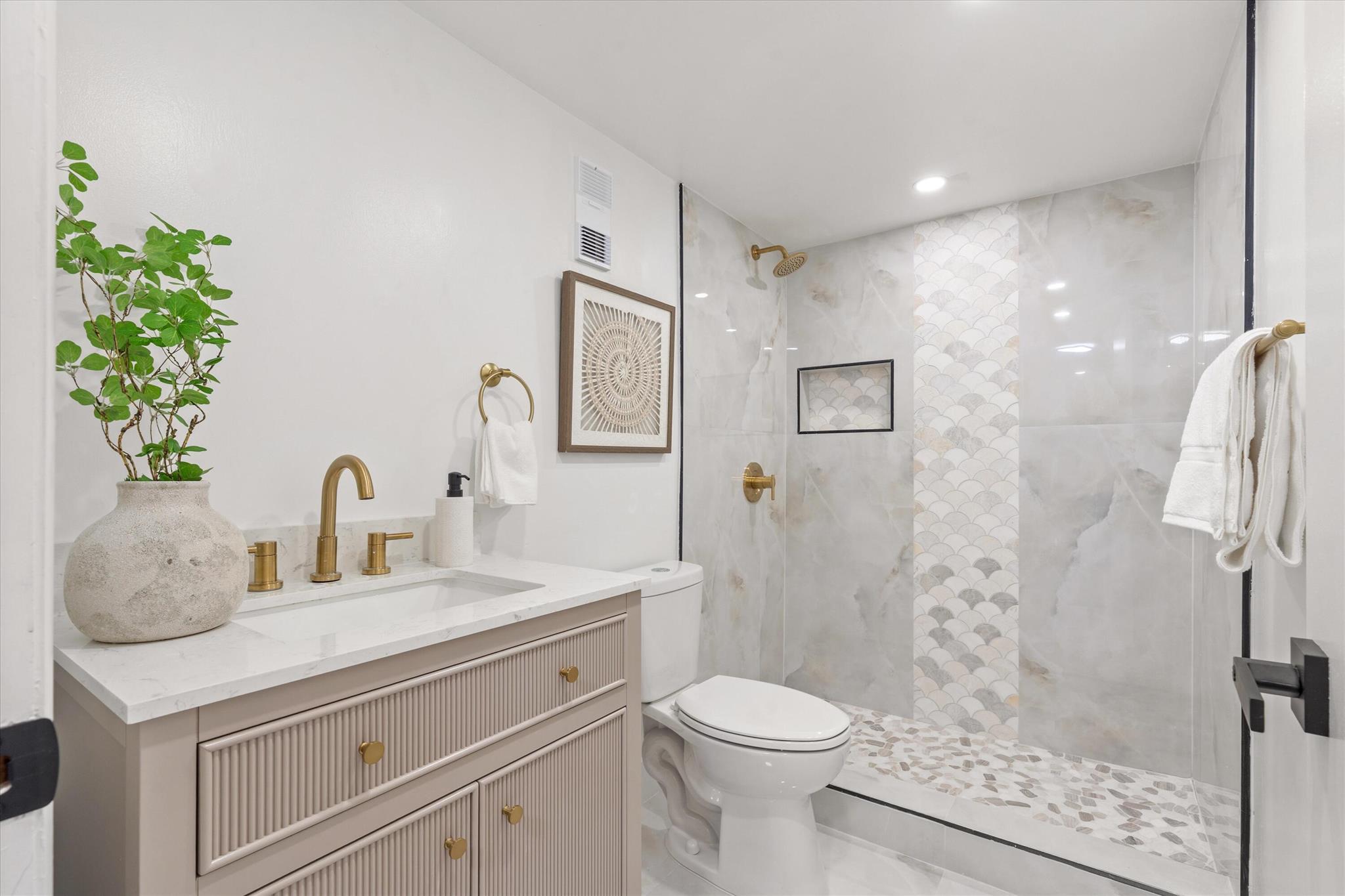 LAVERS DELRAY RACQUET CLU - Residential