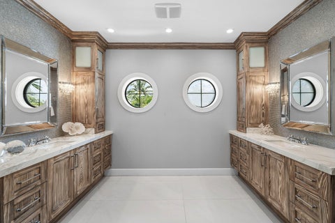 Tiny photo for 4001 NE 24TH Avenue, Lighthouse Point, FL 33064 (MLS # B26053654)