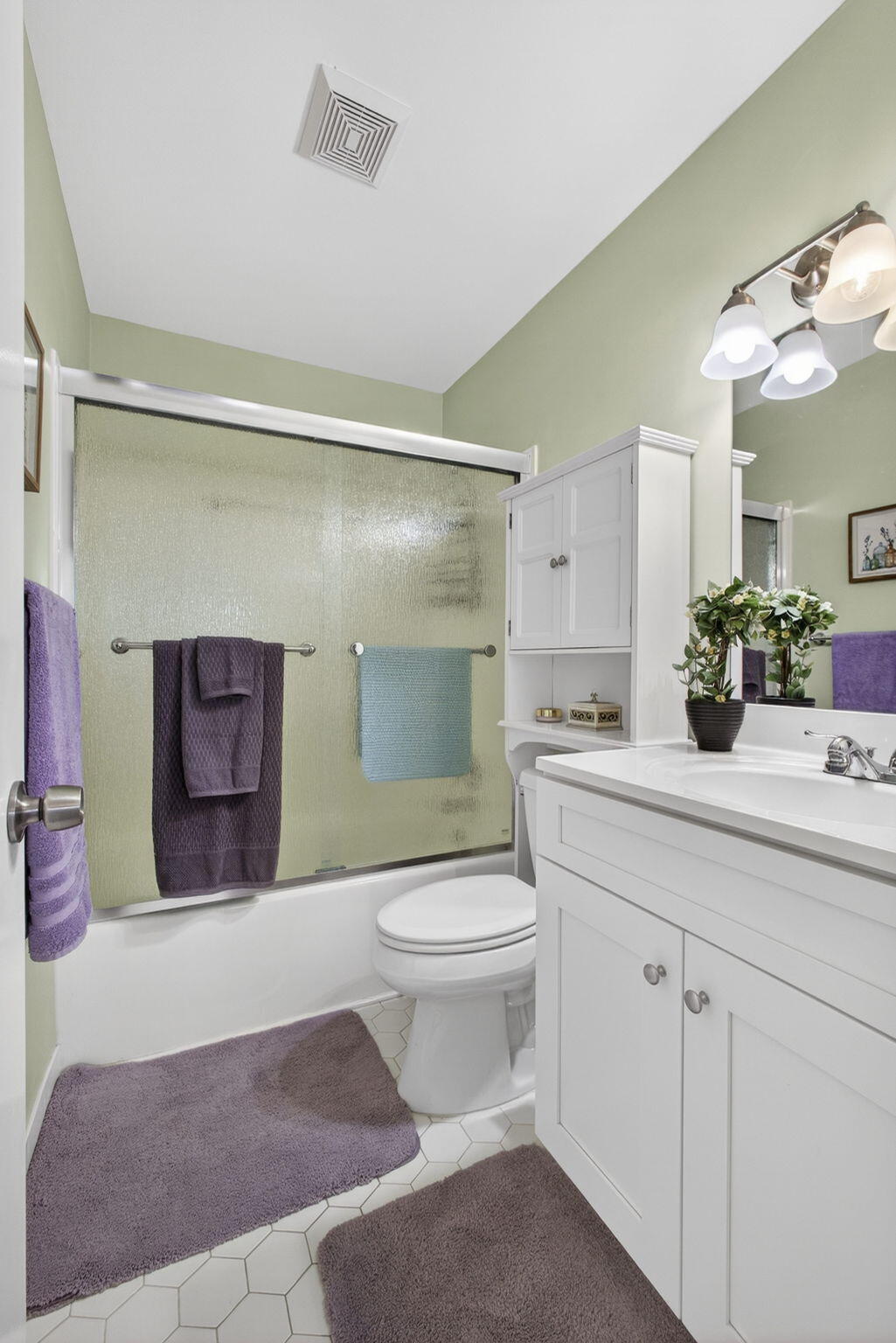 GOLDEN LAKES VILLAGE  CONDO 1 THRU 13-A - Residential