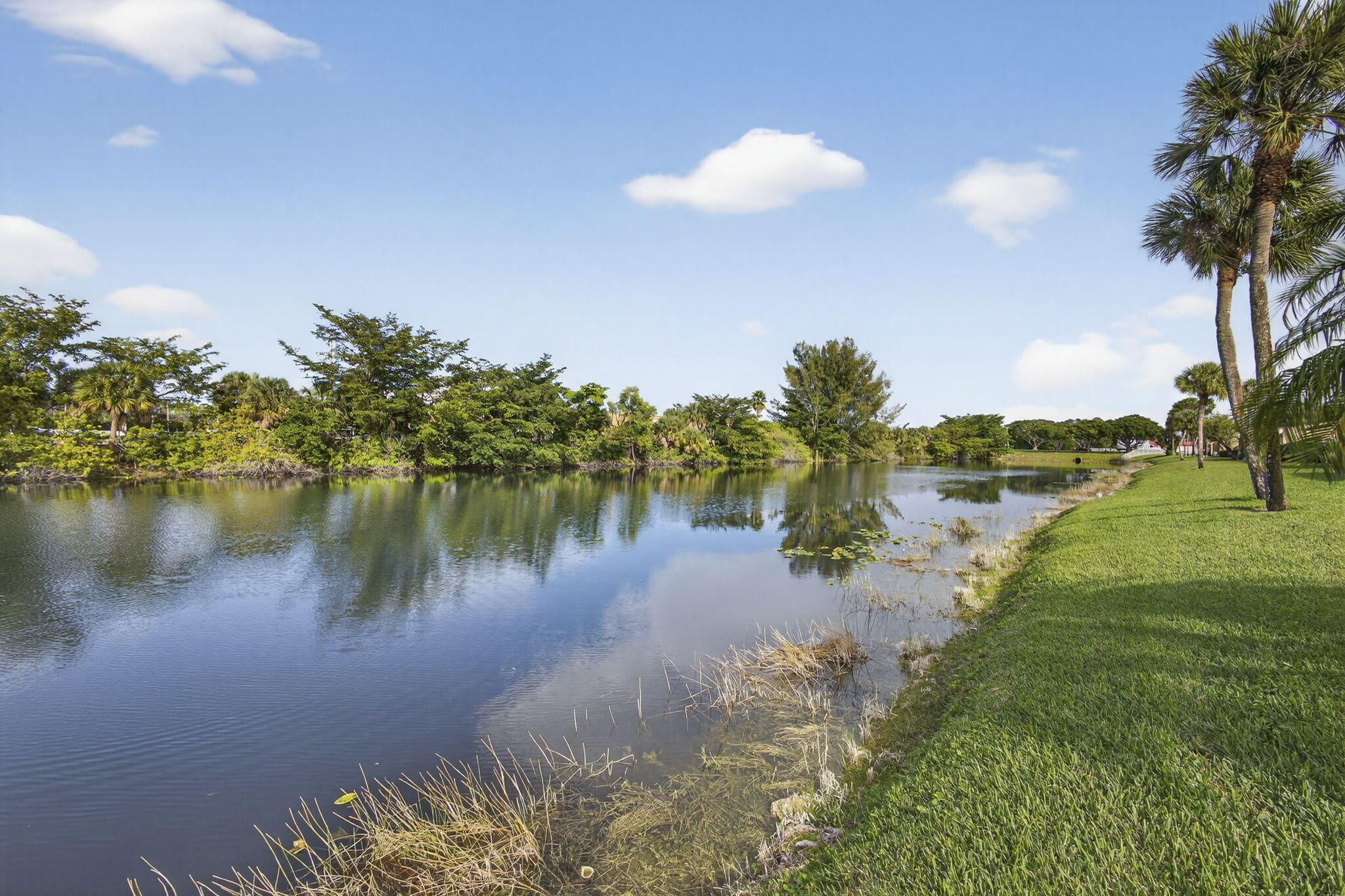 GOLDEN LAKES VILLAGE  CONDO 1 THRU 13-A - Residential