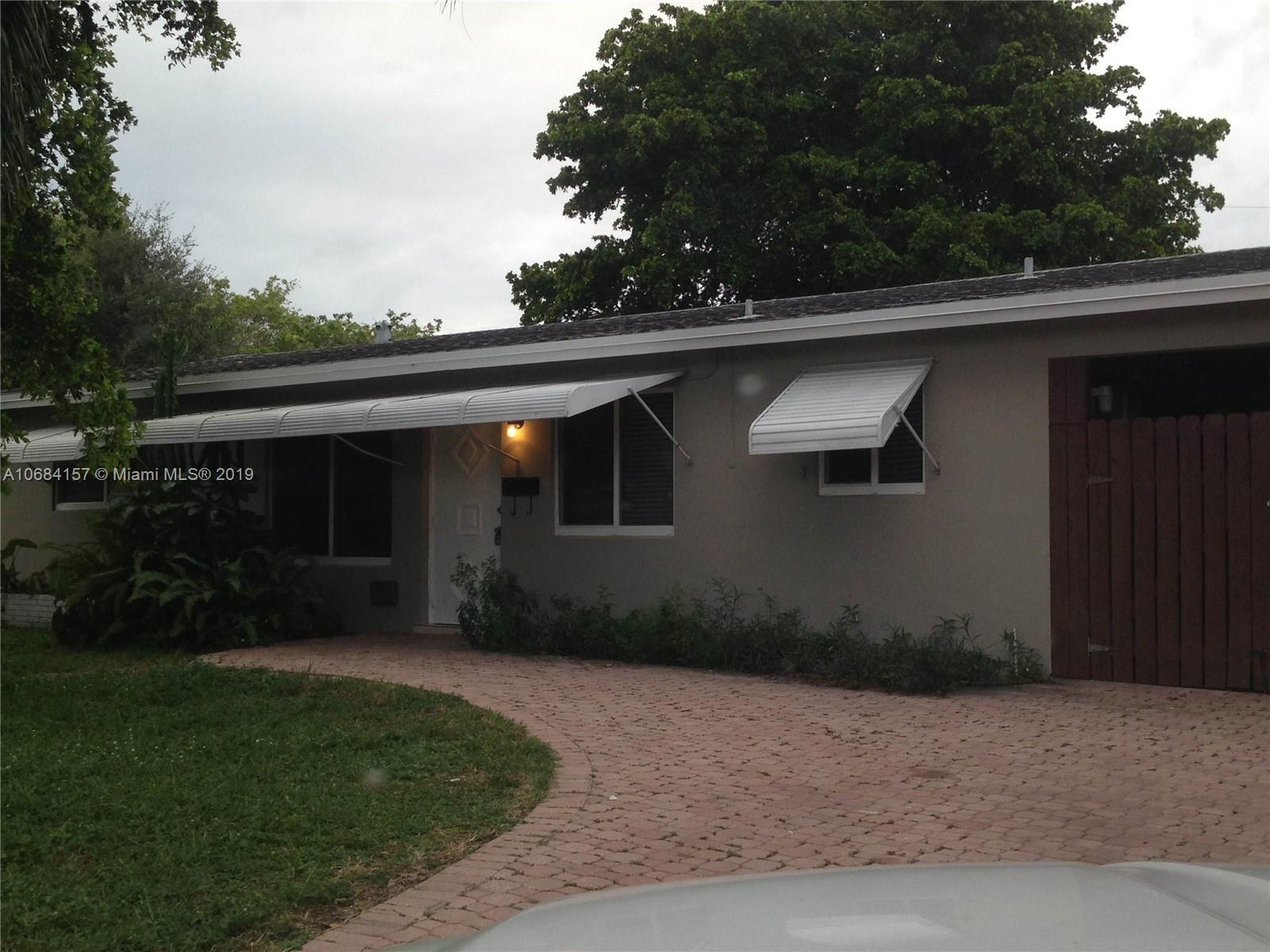 A large 3/2 single family house in a lovely and quiet neighborhood in the desirable Deerfield beach. 1 car carport. Large living room and nice sized bedrooms. Minutes away from the Beach, Federal Hwy, i-95, shops, and restaurant. GREAT LOCATION Large backyard, will not last! Dogs Cats OK
Minimum 650 credit score required
First last and 1 1/2 security due at signing
$75 ea application fee - includes a background check, credit check, and eviction check.
Serious Inquiries only. 12 month minimum lease