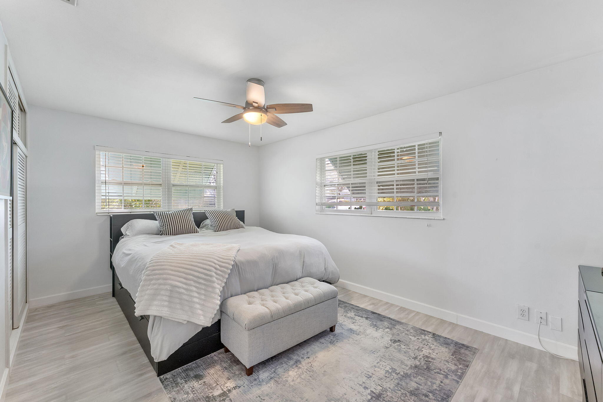 Coral Manor 2nd Add 55-37 - Residential