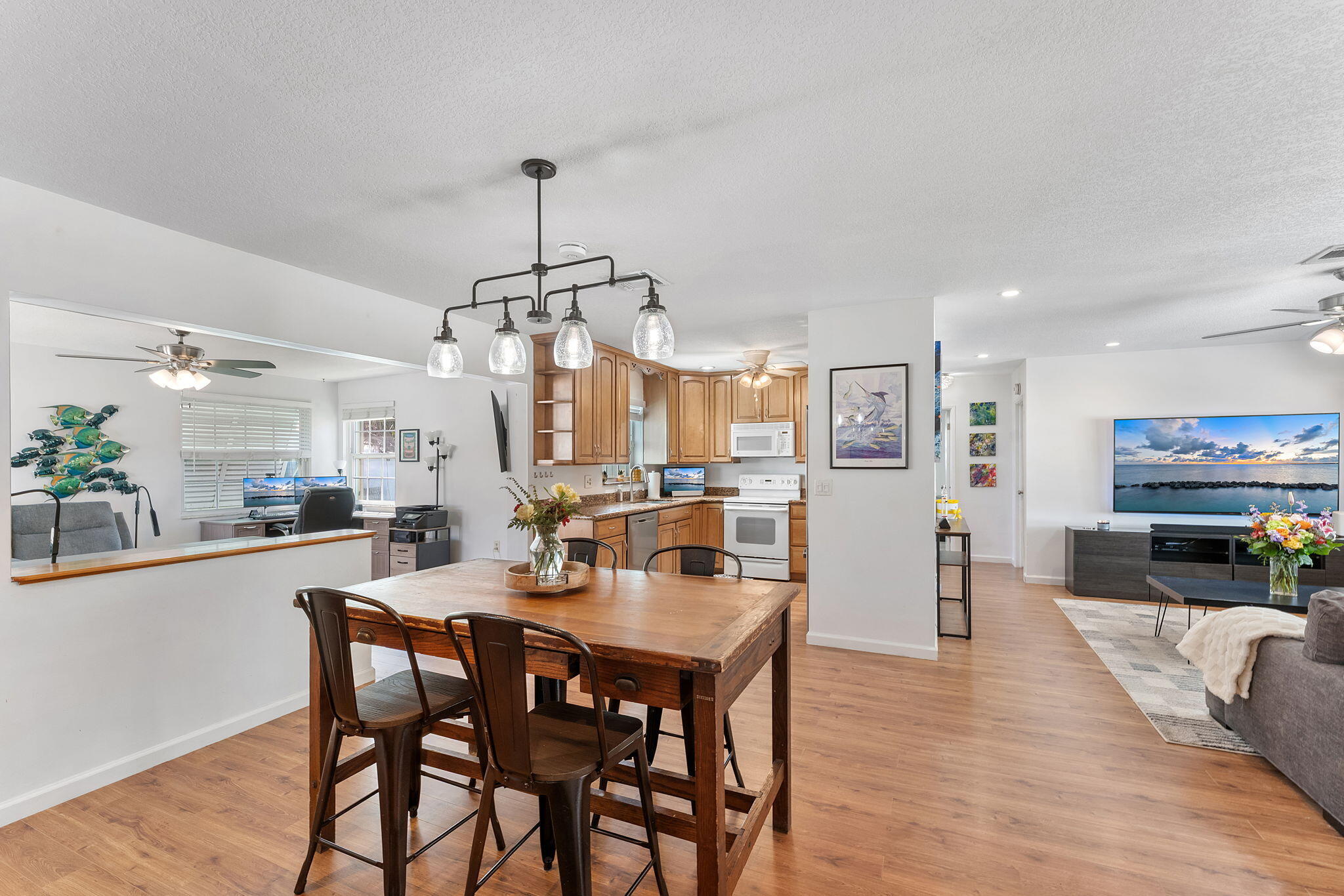 Coral Manor 2nd Add 55-37 - Residential