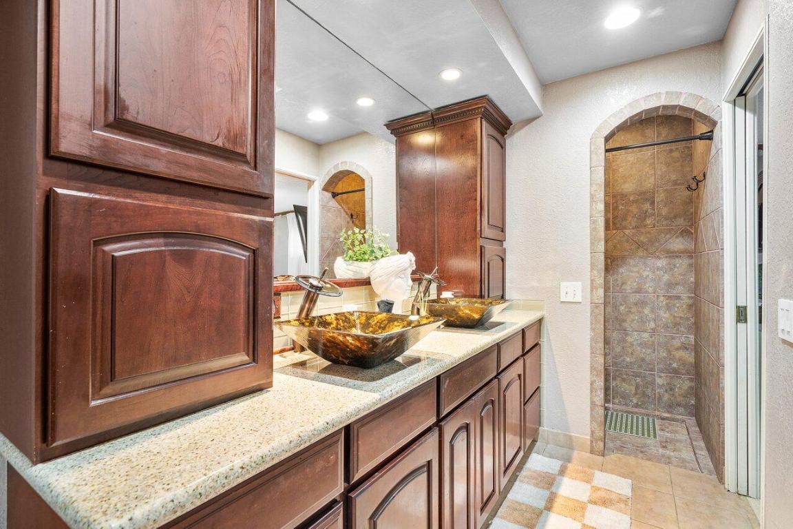 SNUG HARBOR SEC ONE - Residential