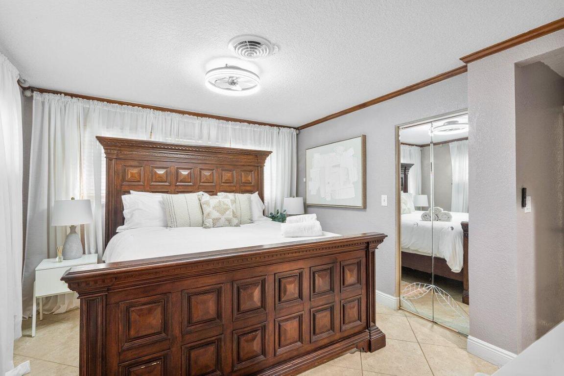 SNUG HARBOR SEC ONE - Residential