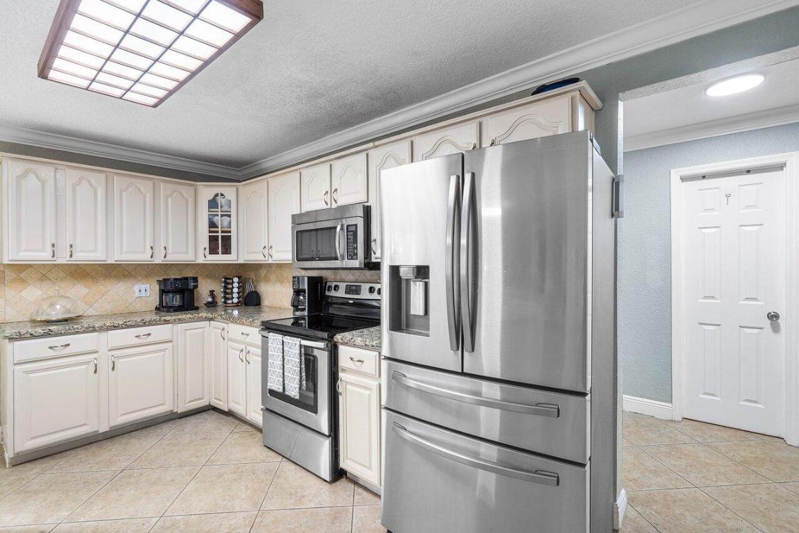 SNUG HARBOR SEC ONE - Residential