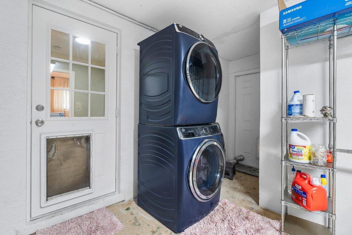 SNUG HARBOR SEC ONE - Residential