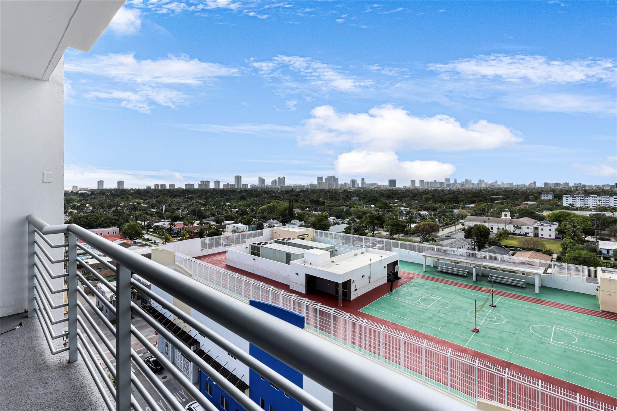 HOMETOWER - Residential