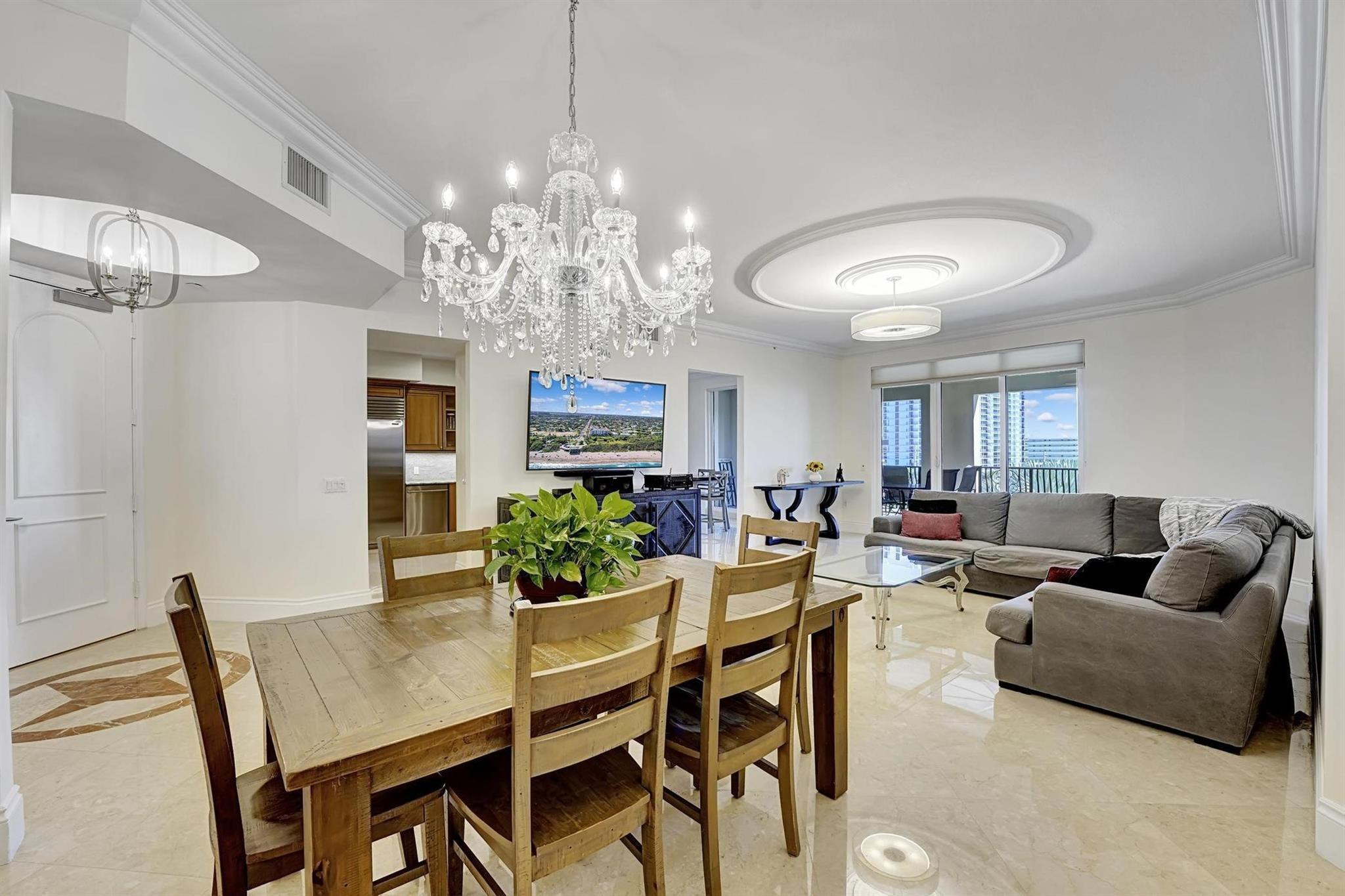 1 N Ocean Boulevard 403