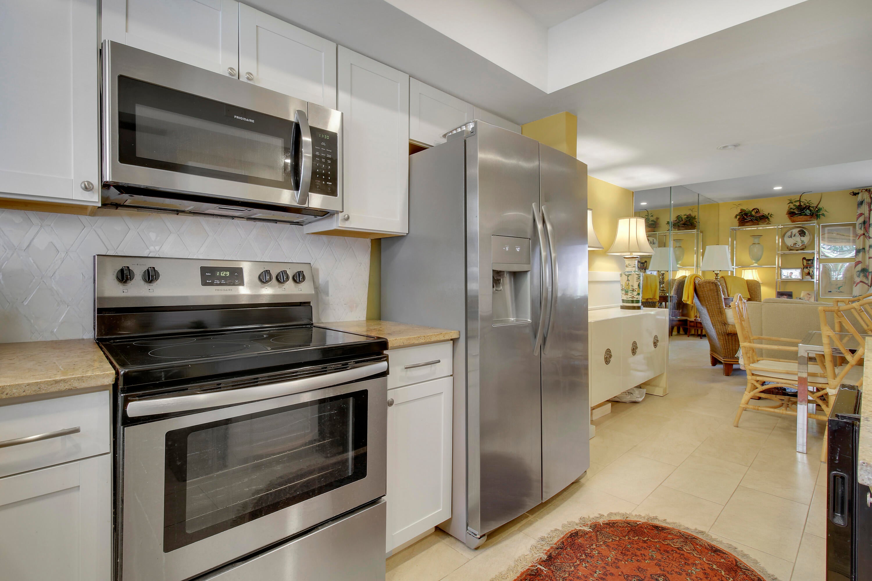 18081 SE COUNTRY CLUB Drive 13-123