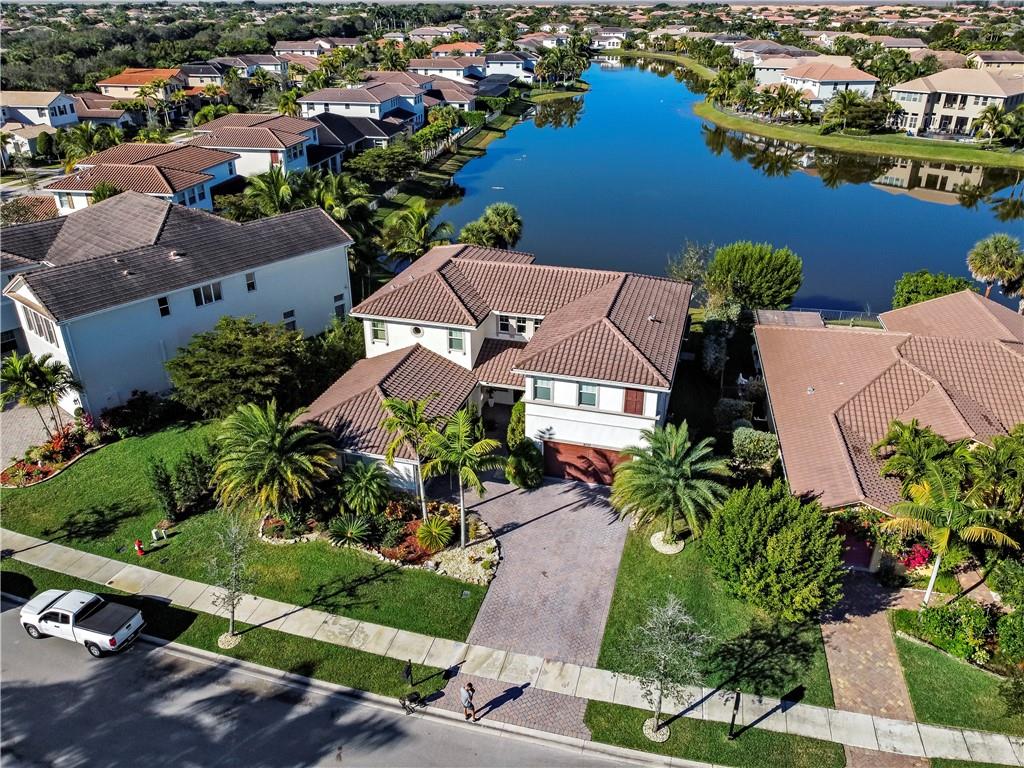 Heron Bay North 3 176-73 - Residential
