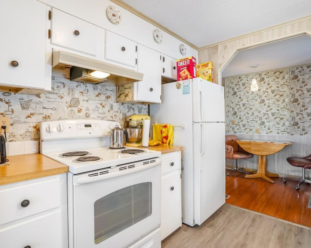 Photo of 8517 SW 16th Place, Davie, FL 33324 (MLS # F10538718)