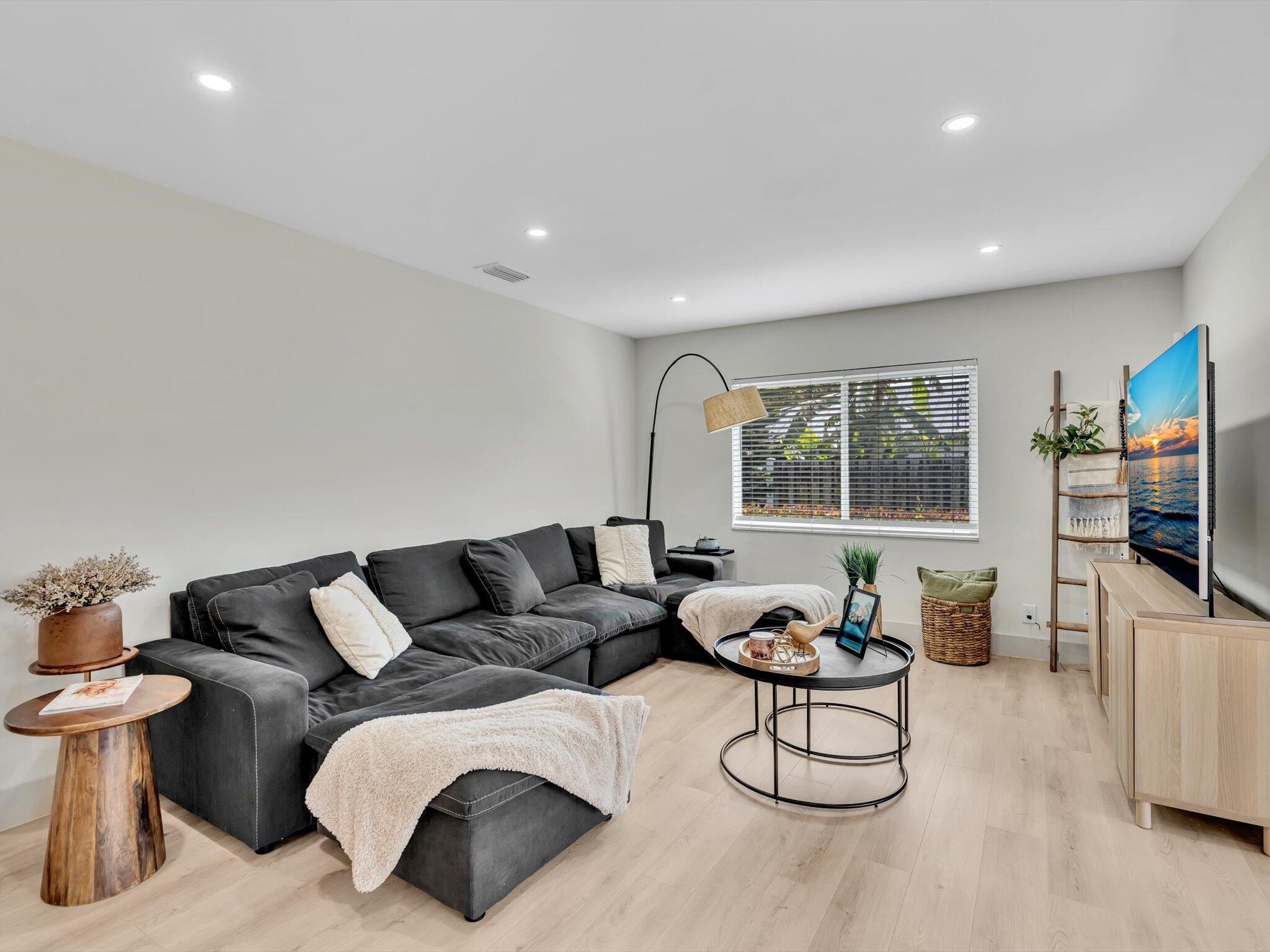 SHERWOOD PARK - Residential
