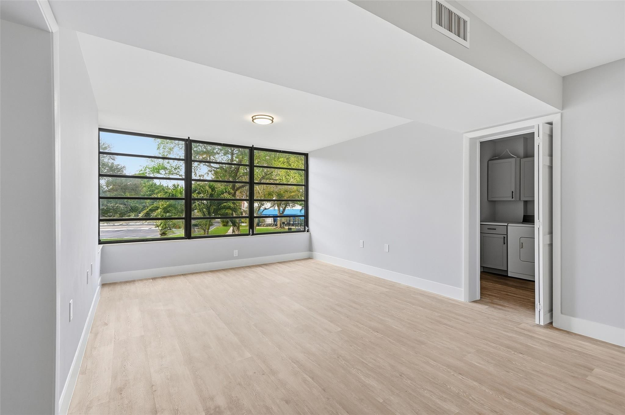 Whitehall II - Residential