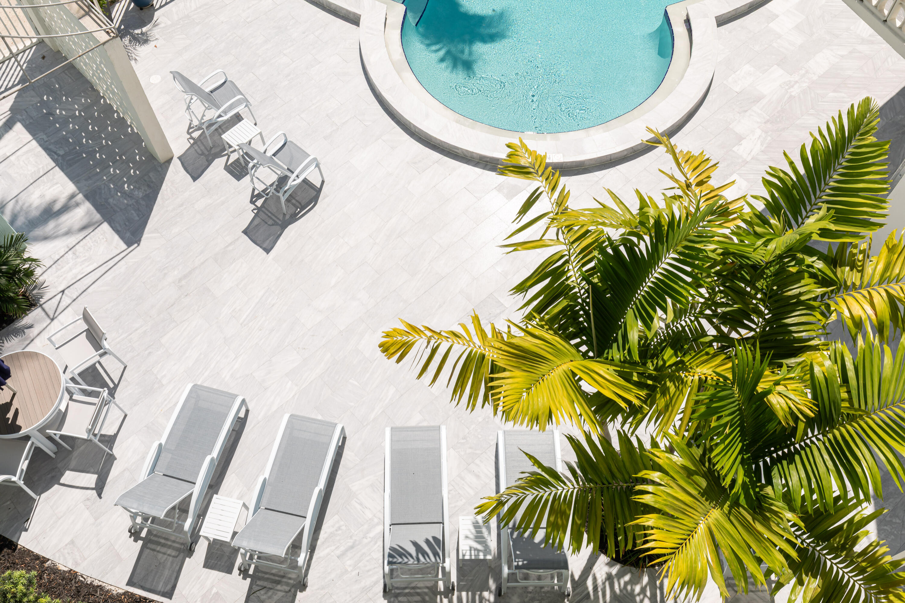 LE CERCLE BY THE BEACH CONDO - Residential