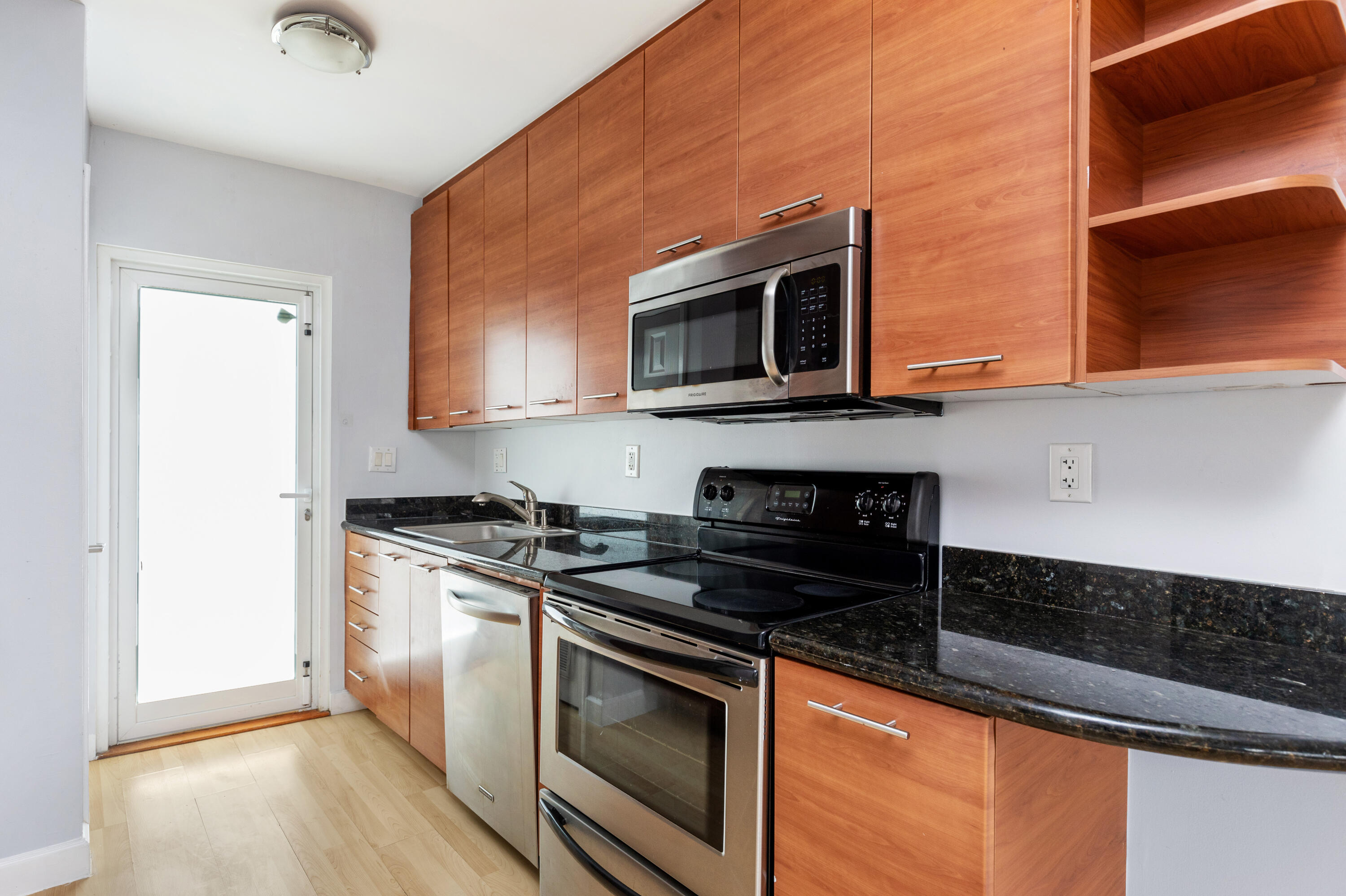 LE CERCLE BY THE BEACH CONDO - Residential